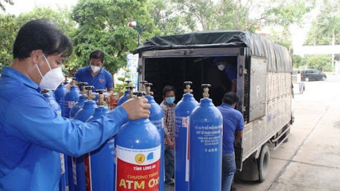 Đội ngũ kỹ thuật viên OXY SÀI GÒN 24H hỗ trợ tận nhà